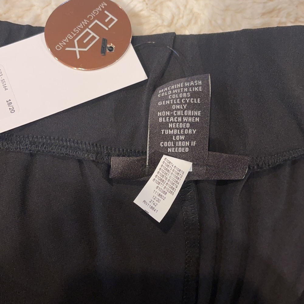 Lane Bryant Knit Kit Pull-On Wide Leg Capri 18/20W - Picture 6 of 9